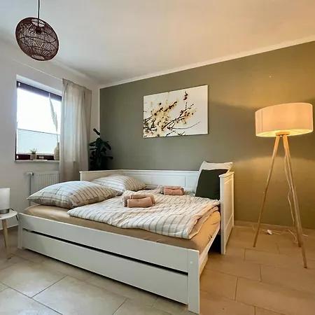 Apartmán Saalerast - In Camburg An Der Saale - Ruhig & Naturnah, 200 M Zum Saaleradweg