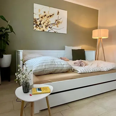 Apartmán Saalerast - In Camburg An Der Saale - Ruhig & Naturnah, 200 M Zum Saaleradweg